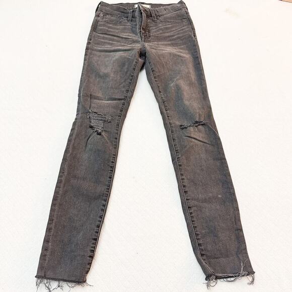 Madewell 9" Mid-Rise Skinny Gray/Black Dark Wash Denim Size 26 - Picture 2 of 8
